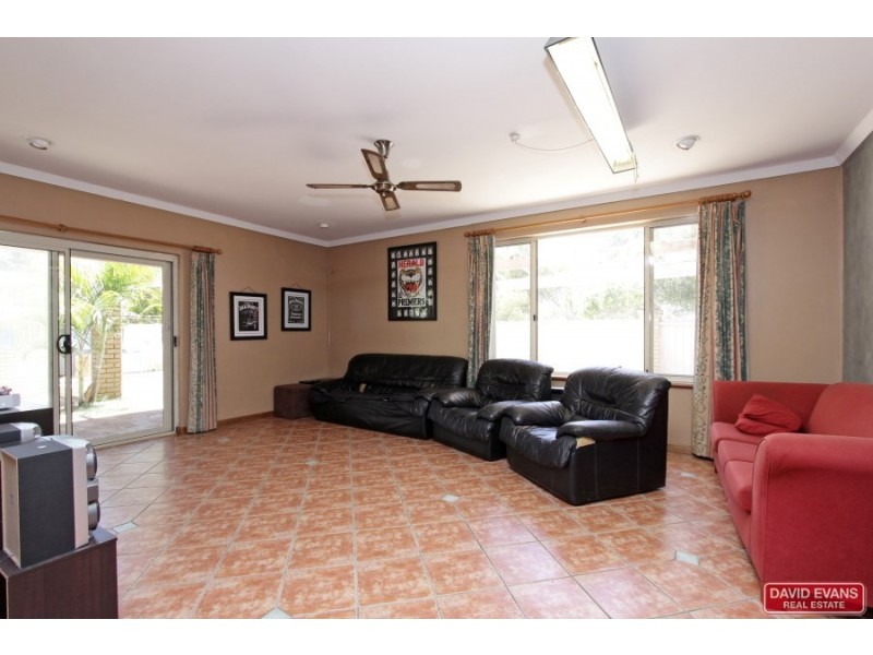 7 Glover Place, Dianella WA 6059