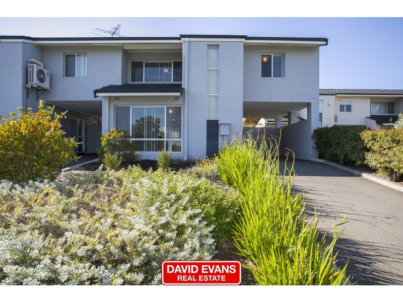 5C Brecknock Way, Girrawheen WA 6064