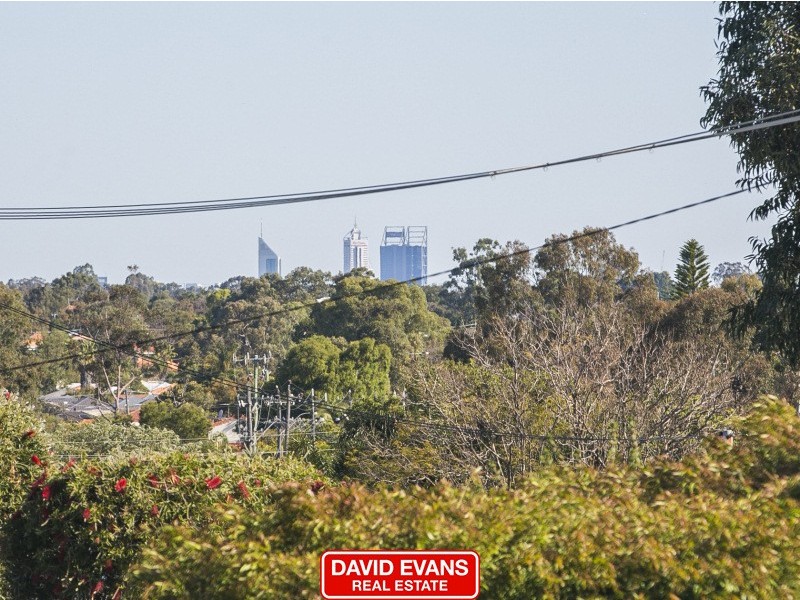 5C Brecknock Way, Girrawheen WA 6064