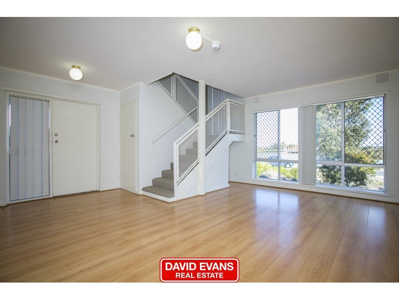 5C Brecknock Way, Girrawheen WA 6064