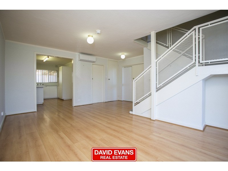 5C Brecknock Way, Girrawheen WA 6064