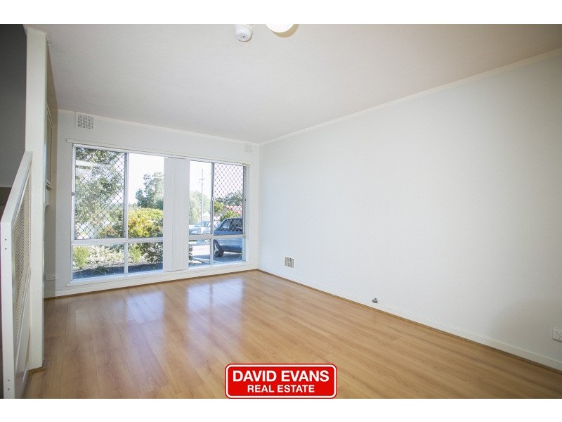5C Brecknock Way, Girrawheen WA 6064
