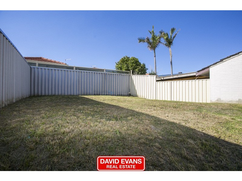 5C Brecknock Way, Girrawheen WA 6064