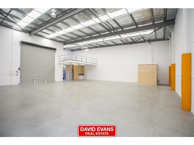 2/2 Bombardier Road, Wangara WA 6065