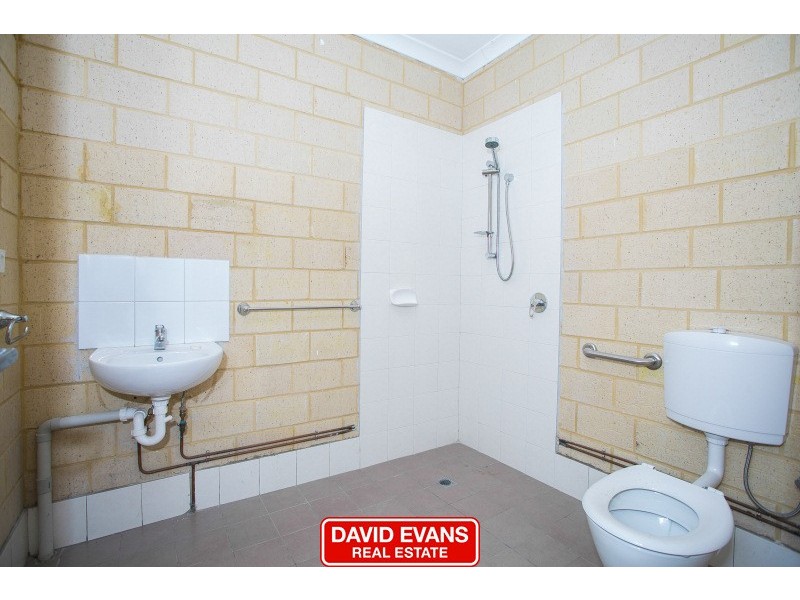 2/2 Bombardier Road, Wangara WA 6065