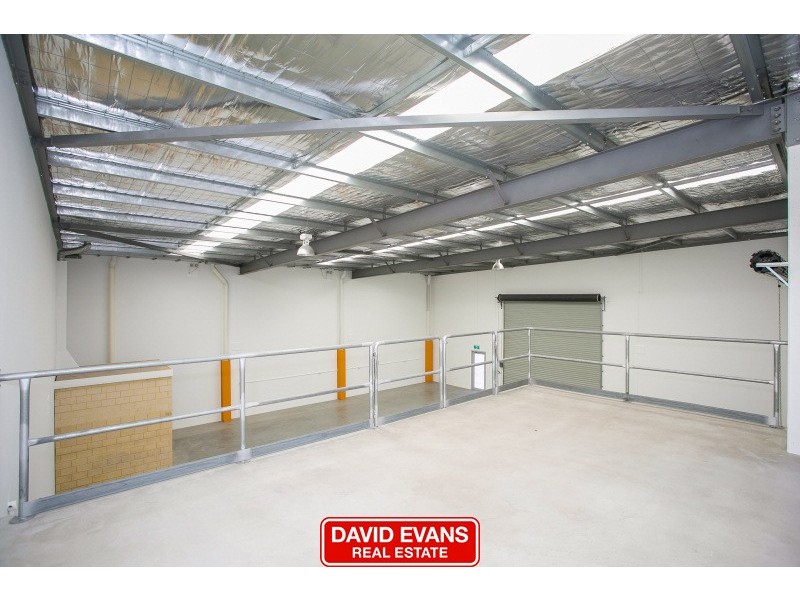 2/2 Bombardier Road, Wangara WA 6065