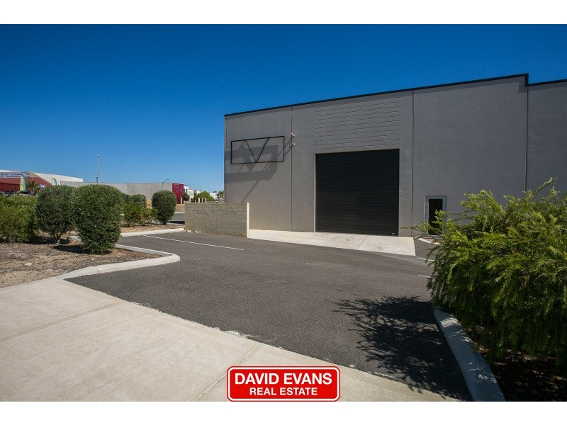 2/2 Bombardier Road, Wangara WA 6065