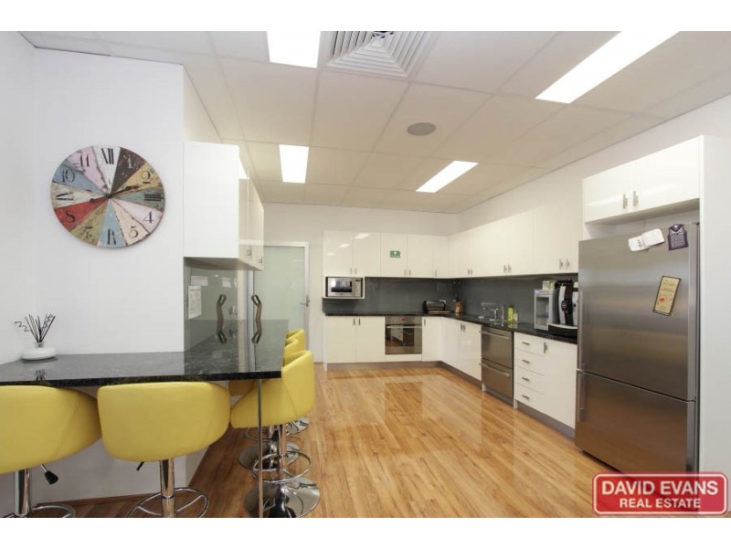 104/6 Walsh Loop, Joondalup WA 6027