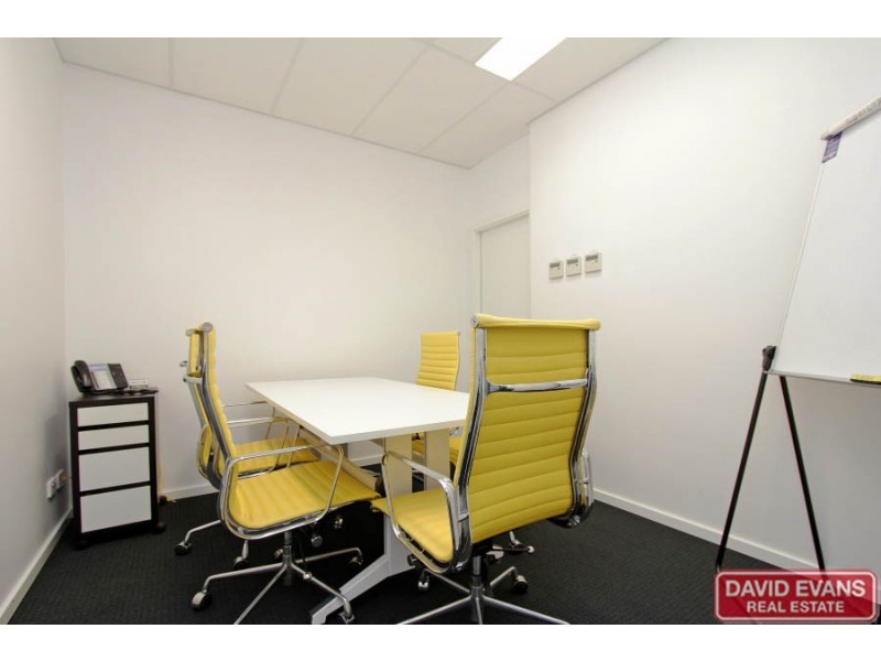 104/6 Walsh Loop, Joondalup WA 6027