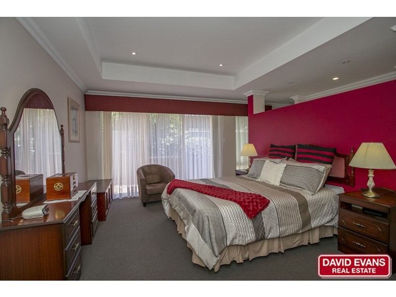 405 Kingsway, Landsdale WA 6065