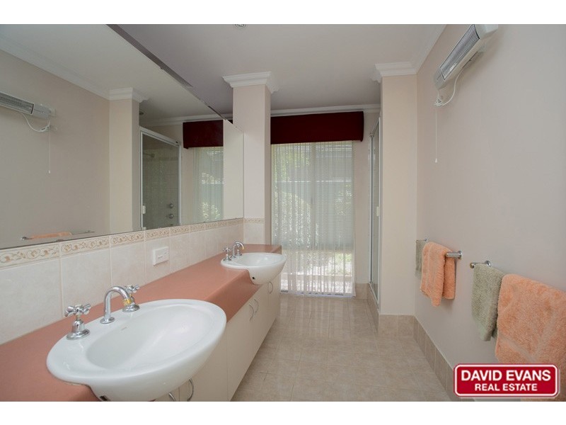 405 Kingsway, Landsdale WA 6065