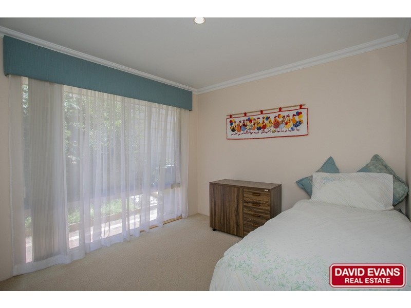 405 Kingsway, Landsdale WA 6065