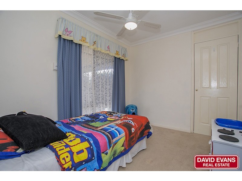 27 Lushington Drive, Padbury WA 6025