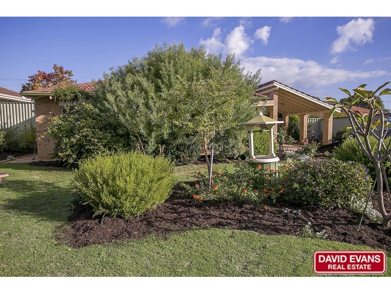 5 Carey Court, Kingsley WA 6026