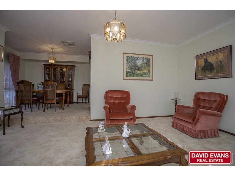 5 Carey Court, Kingsley WA 6026