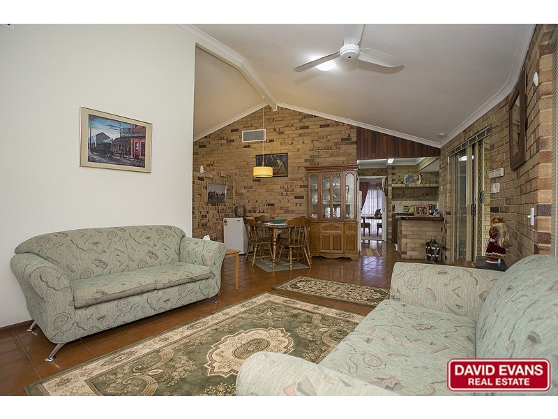 5 Carey Court, Kingsley WA 6026