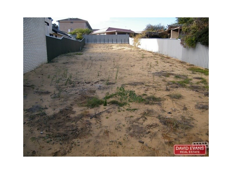 4A Dennis Street, Stirling WA 6021