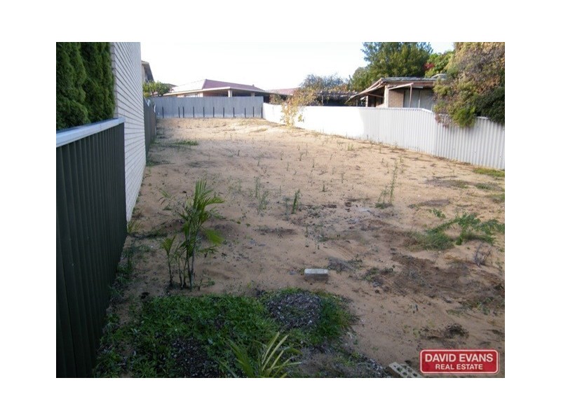 4A Dennis Street, Stirling WA 6021