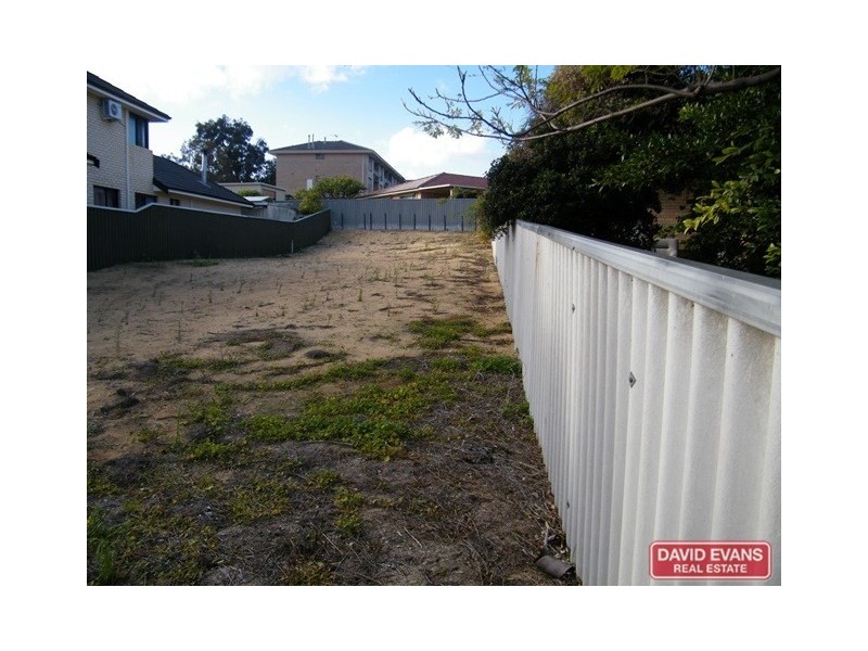 4A Dennis Street, Stirling WA 6021