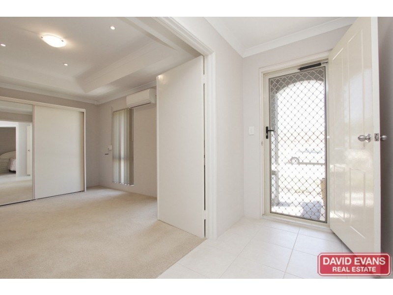 28A Hellfire Drive, Darch WA 6065