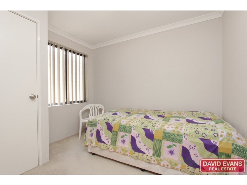 28A Hellfire Drive, Darch WA 6065