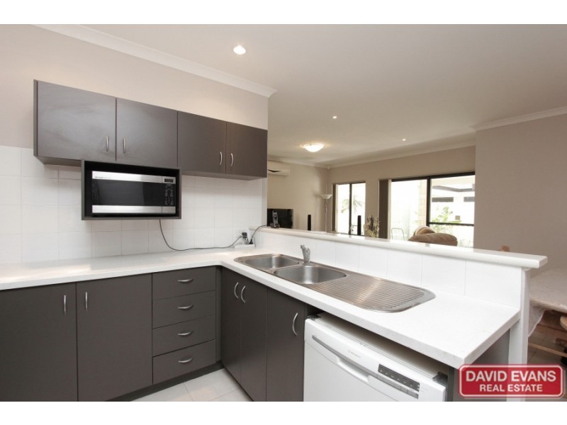 28A Hellfire Drive, Darch WA 6065