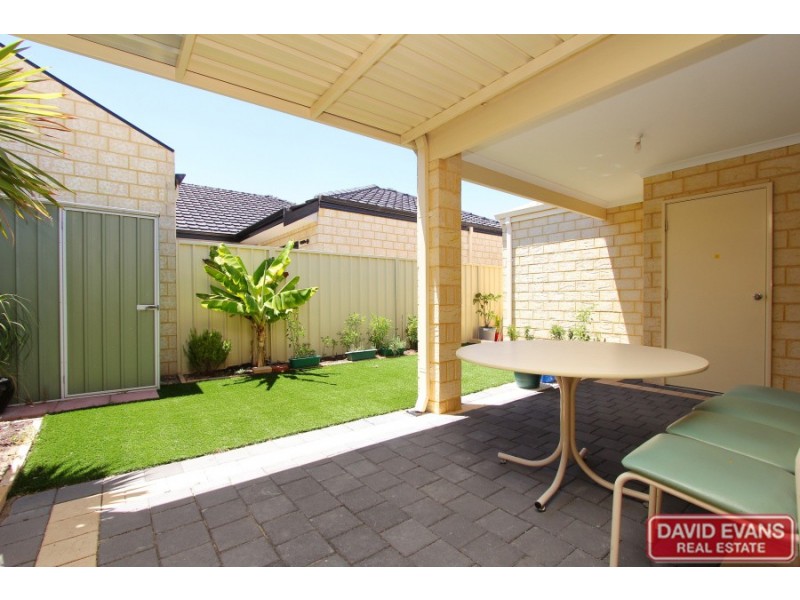 28A Hellfire Drive, Darch WA 6065