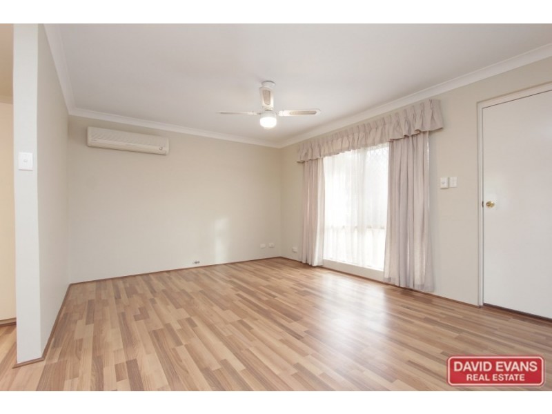 4 Carinda Place, Alexander Heights WA 6064