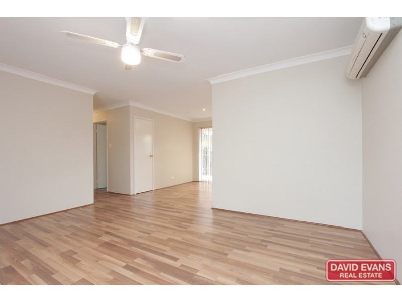 4 Carinda Place, Alexander Heights WA 6064