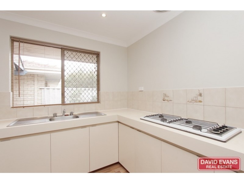 4 Carinda Place, Alexander Heights WA 6064