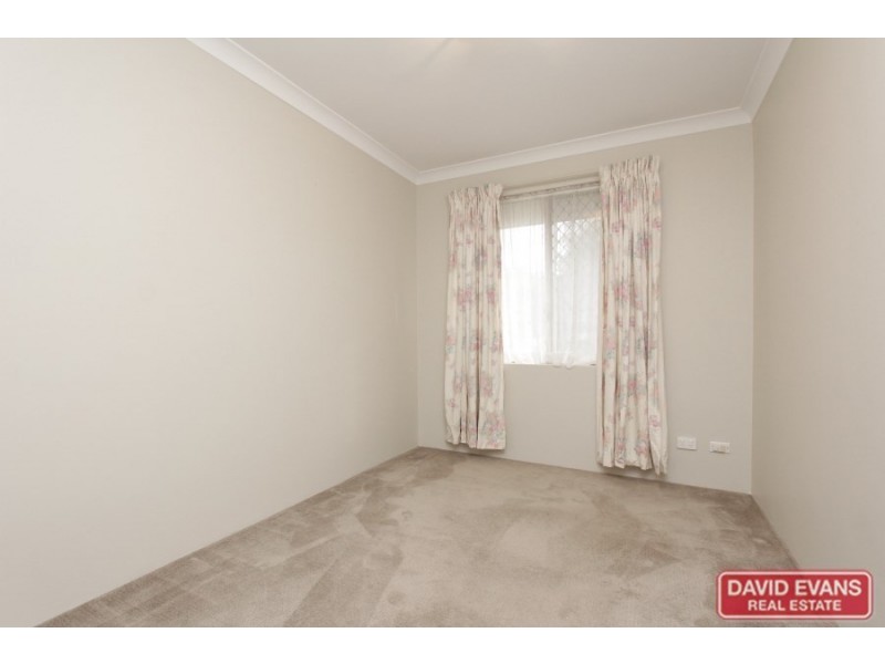 4 Carinda Place, Alexander Heights WA 6064