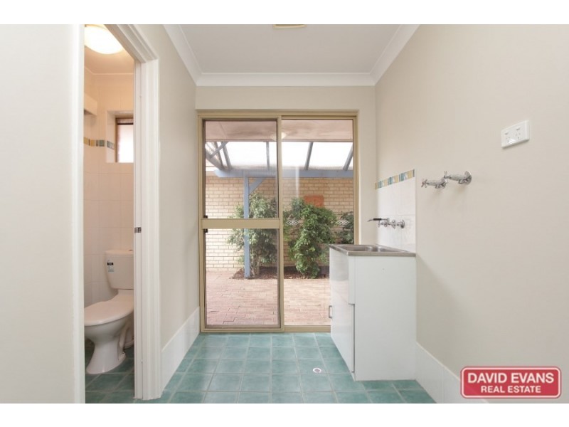 4 Carinda Place, Alexander Heights WA 6064