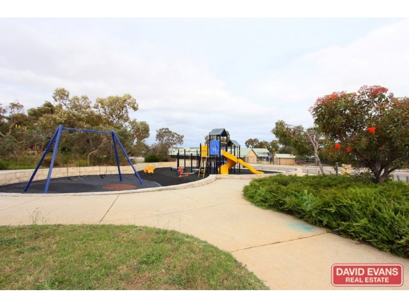 4 Carinda Place, Alexander Heights WA 6064