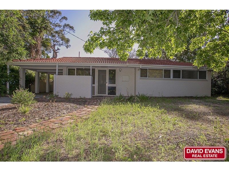 21 Thompson Drive, Wanneroo WA 6065