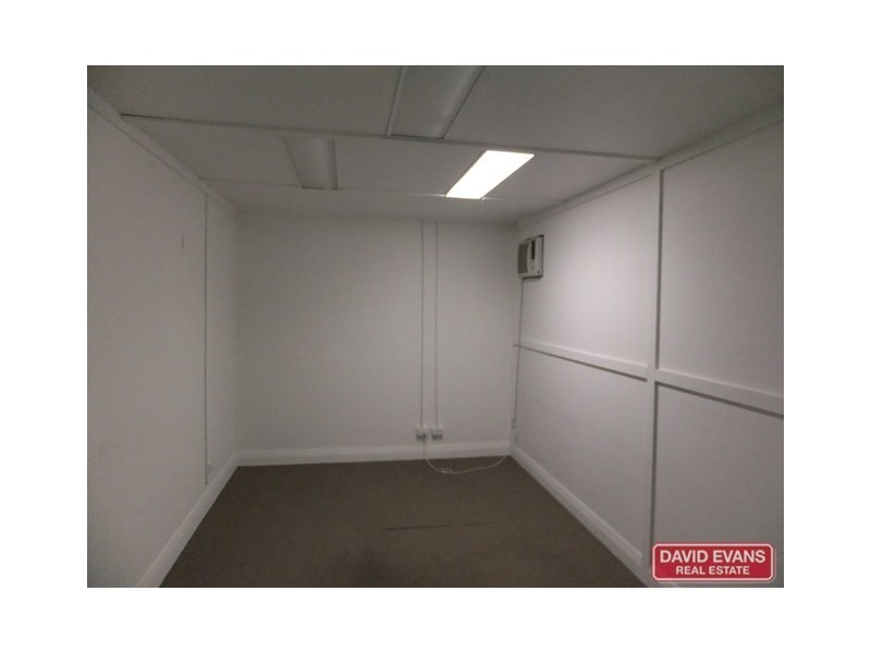 6/7 Prindiville Drive, Wangara WA 6065