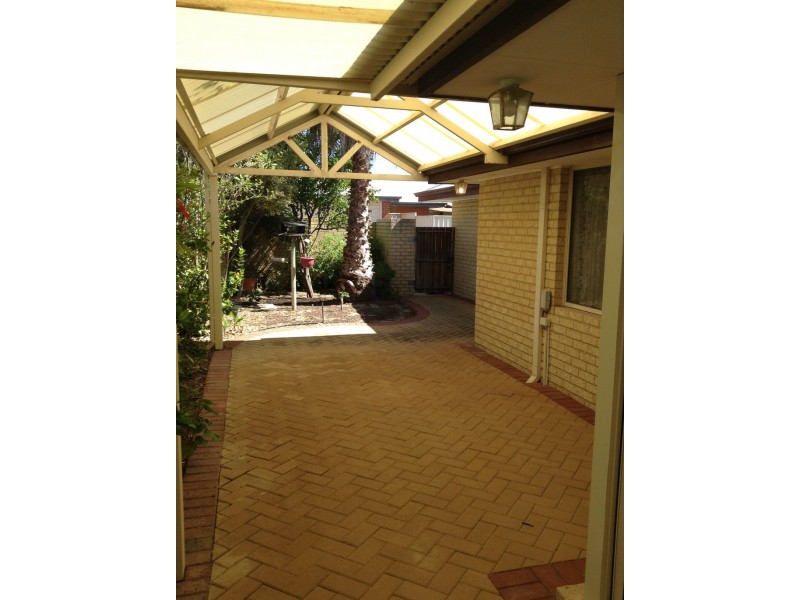 16 St Pauls Crescent, Joondalup WA 6027