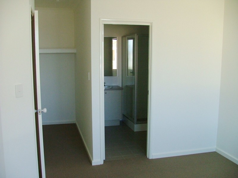 85 Merlot Way, Pearsall WA 6065