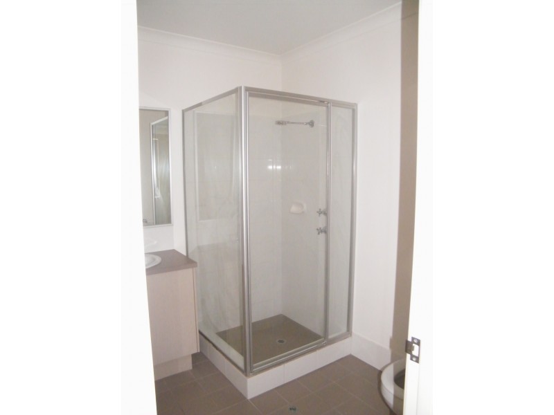 85 Merlot Way, Pearsall WA 6065