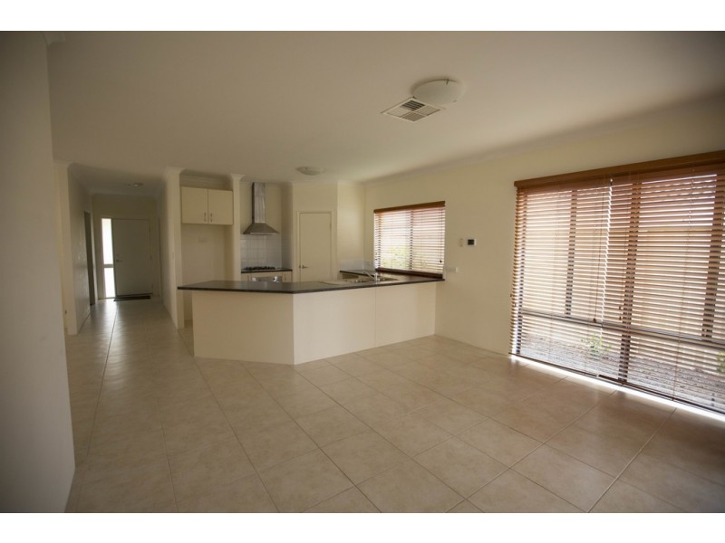 15 Iceberg Way, Darch WA 6065