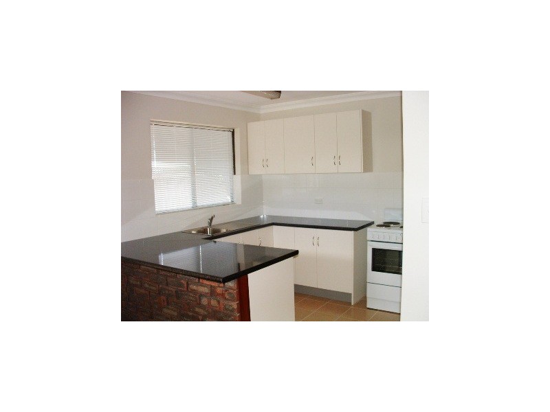 74 Lymburner Dve, Hillarys WA 6025