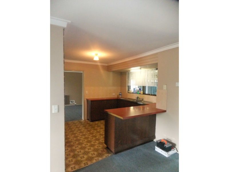 40 Civic Drive, Wanneroo WA 6065