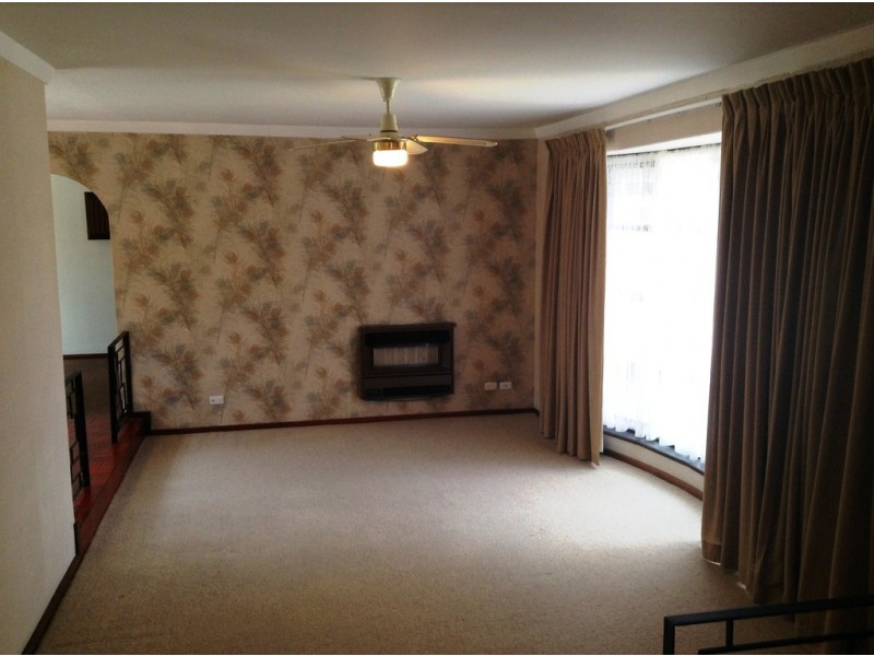 12 Civic Drive, Wanneroo WA 6065