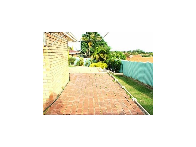 74 Wandearah Way, Kingsley WA 6026