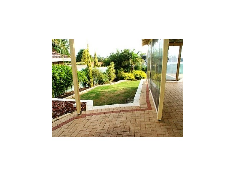 74 Wandearah Way, Kingsley WA 6026