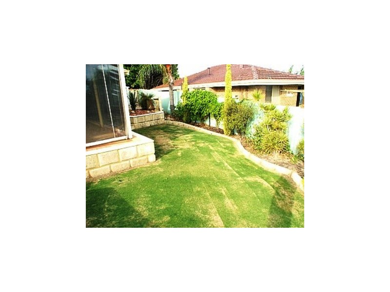 74 Wandearah Way, Kingsley WA 6026