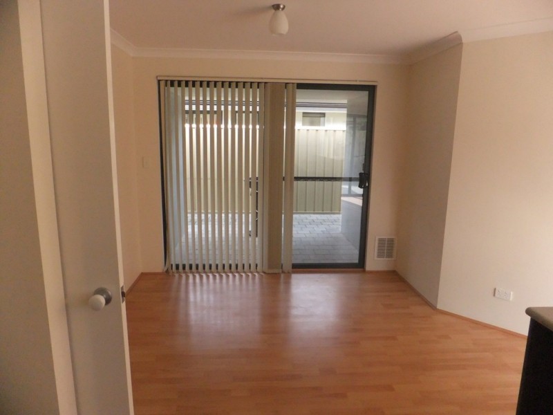 20 Vermont Approach, Hocking WA 6065