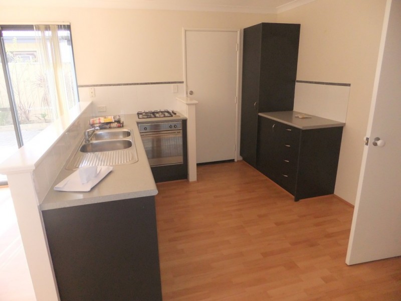 20 Vermont Approach, Hocking WA 6065