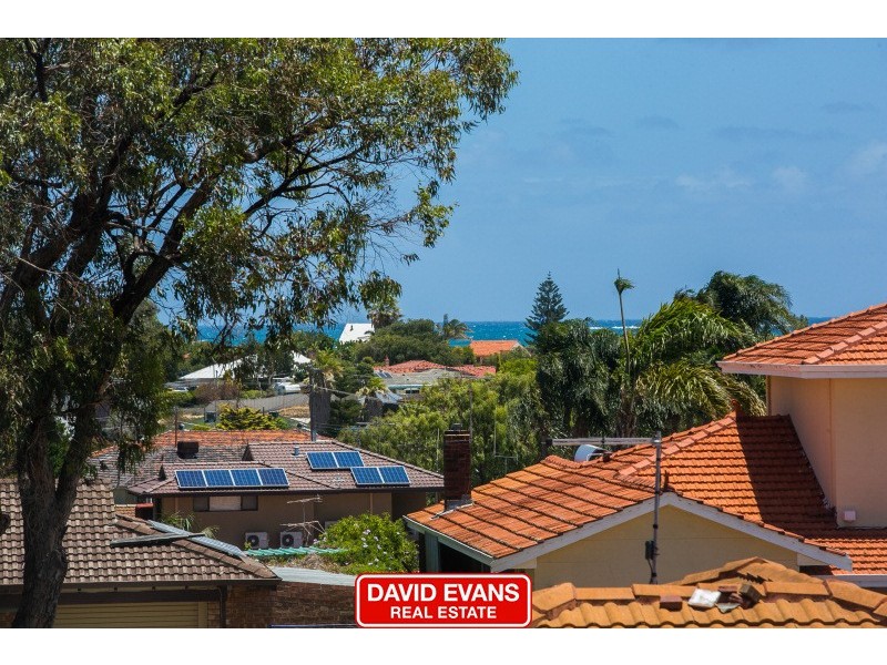 12/91 Dampier Avenue, Mullaloo WA 6027