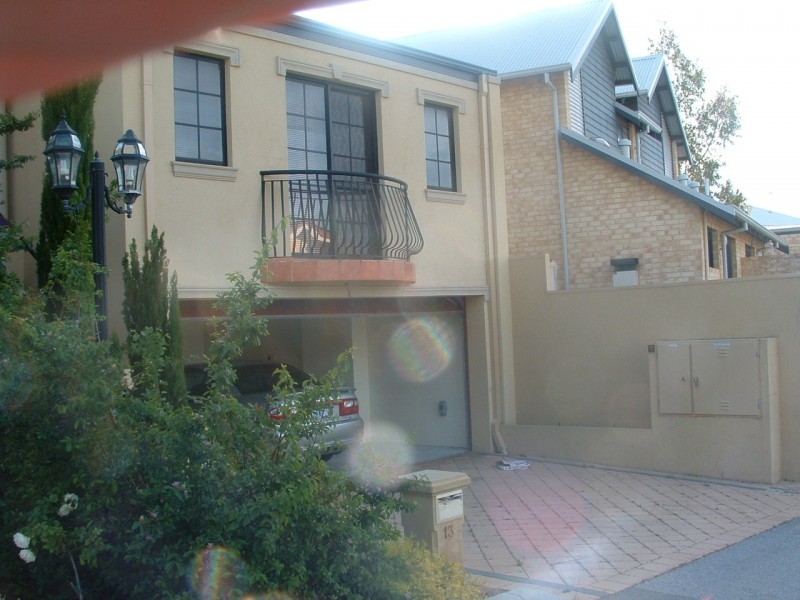 13 Knave Lane, Innaloo WA 6018