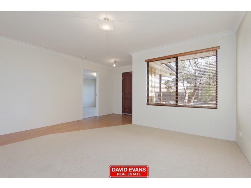 4 Doddington Way, Quinns Rocks WA 6030